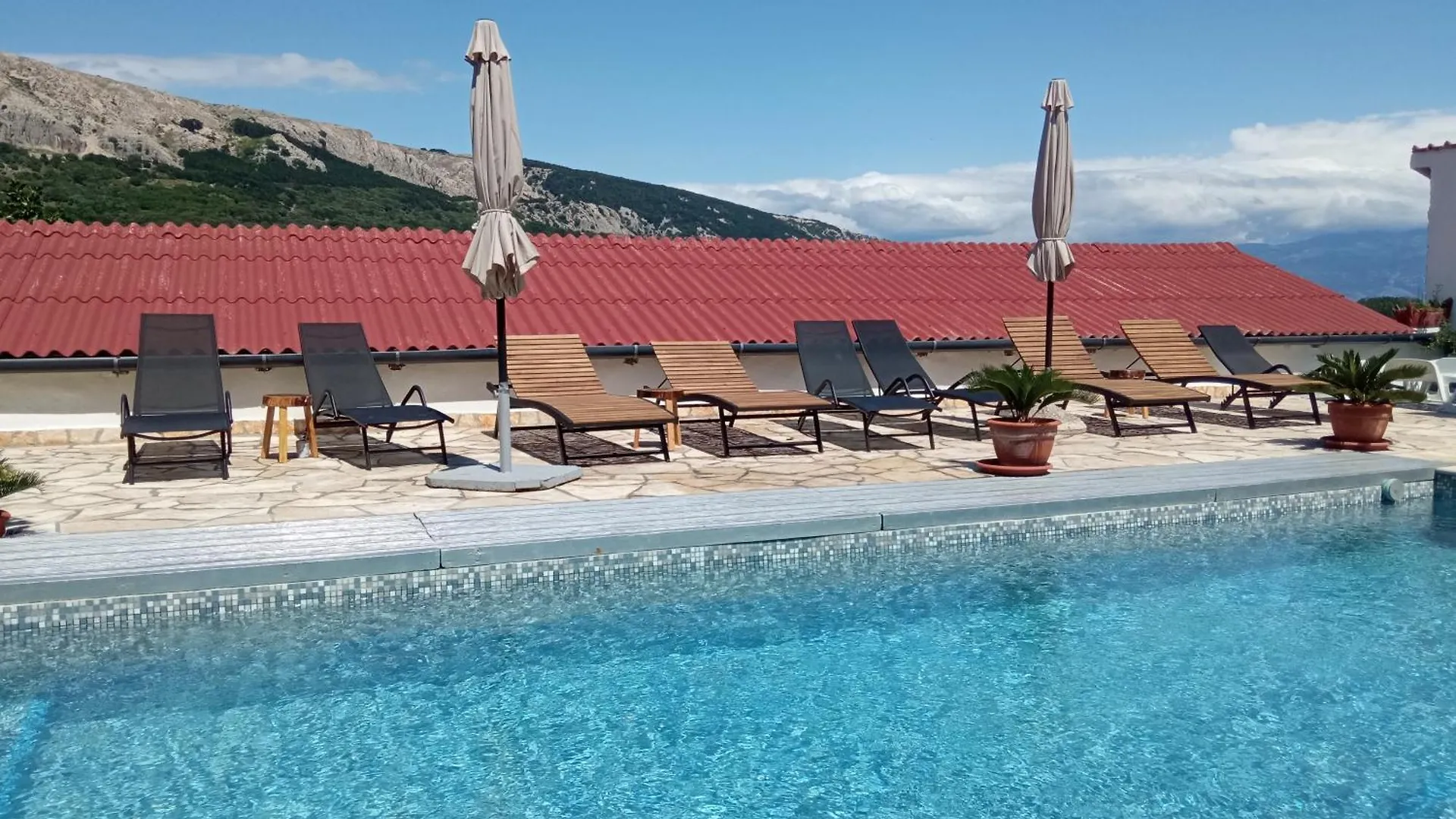 Katy&Mladen Apartment Baska  0*, Baska (Krk) Croatia