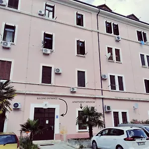 https://apartment-11d.in-istria.net
